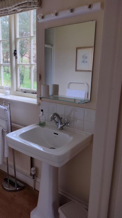 סידמות' Buckley Farmhouse B & B מראה חיצוני תמונה